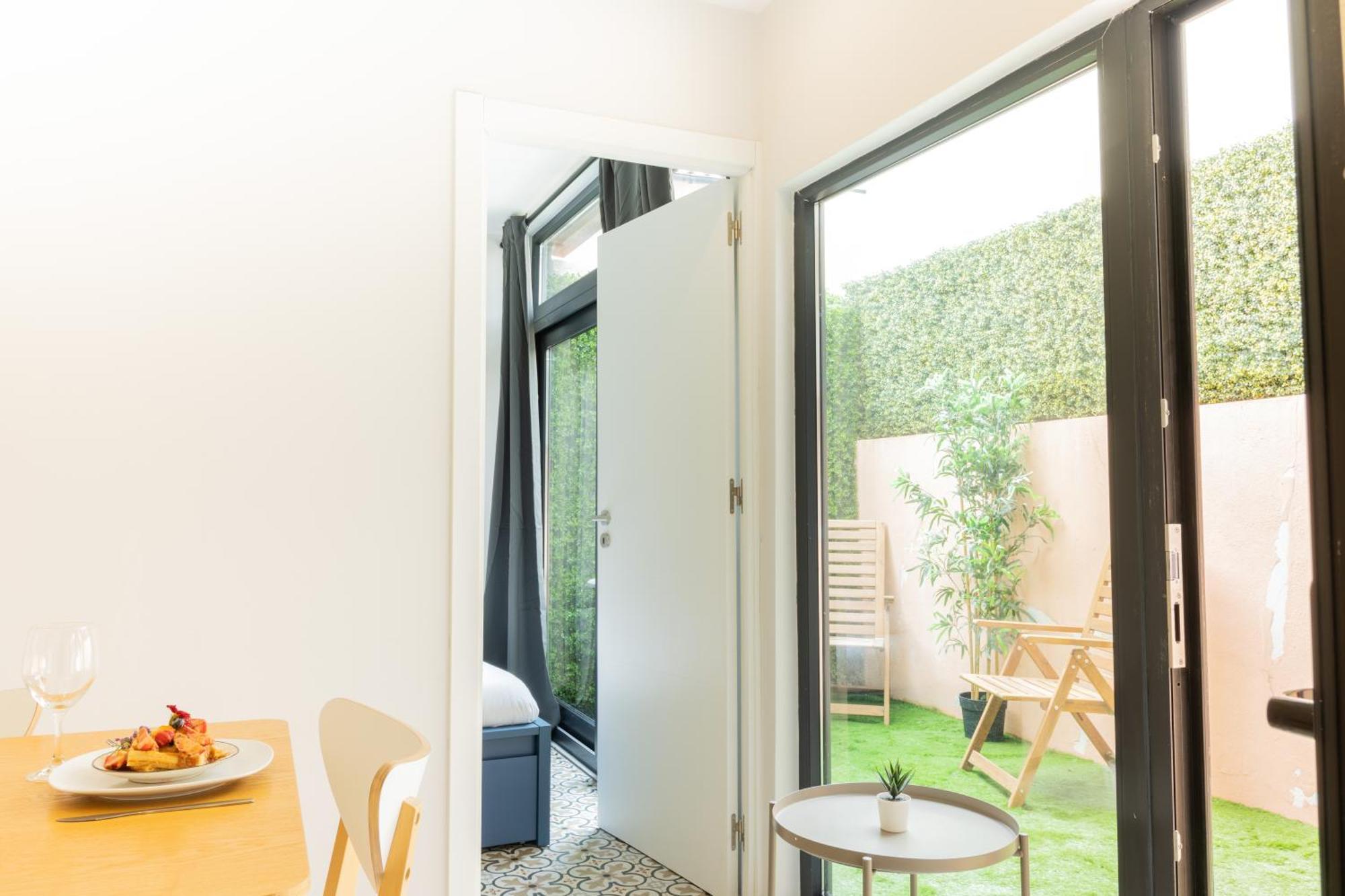 Lapa Charm Apartments With Patio Lisbon Exterior photo